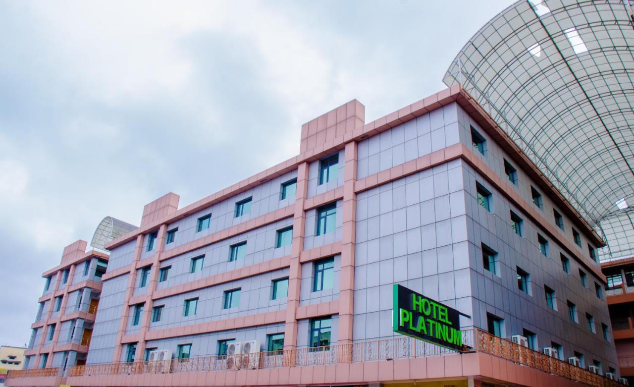 Hotel Platinum Kinshasa Buitenkant foto