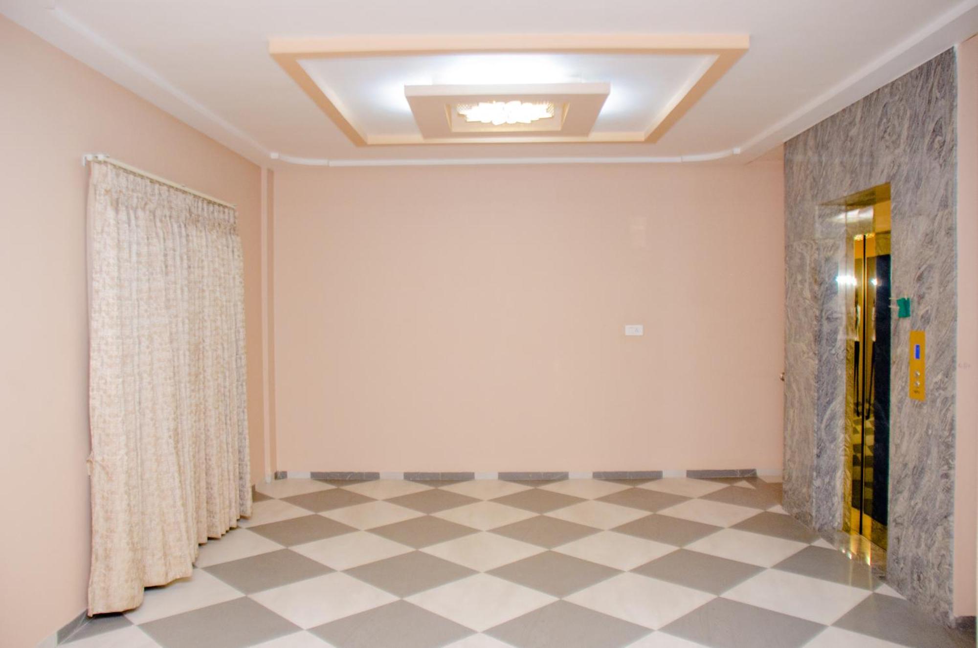 Hotel Platinum Kinshasa Buitenkant foto