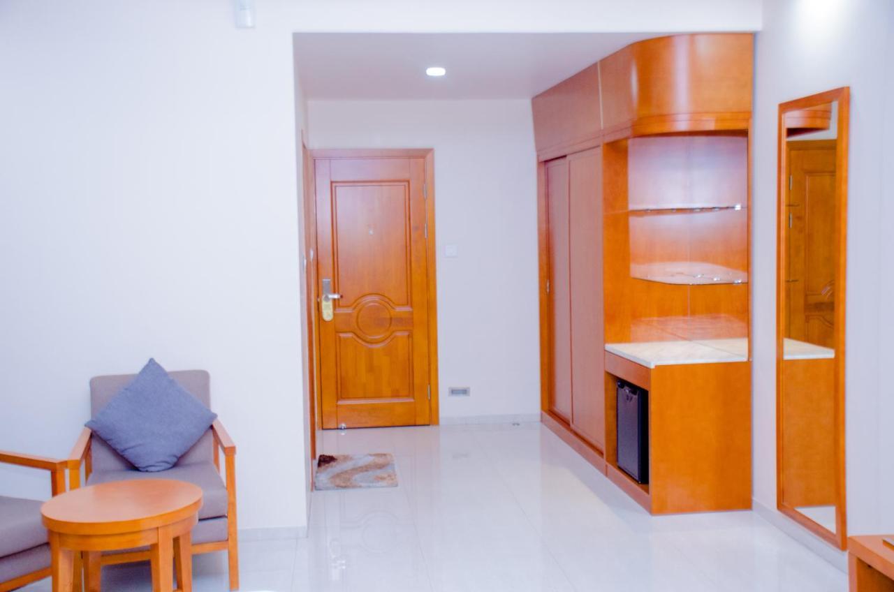 Hotel Platinum Kinshasa Buitenkant foto