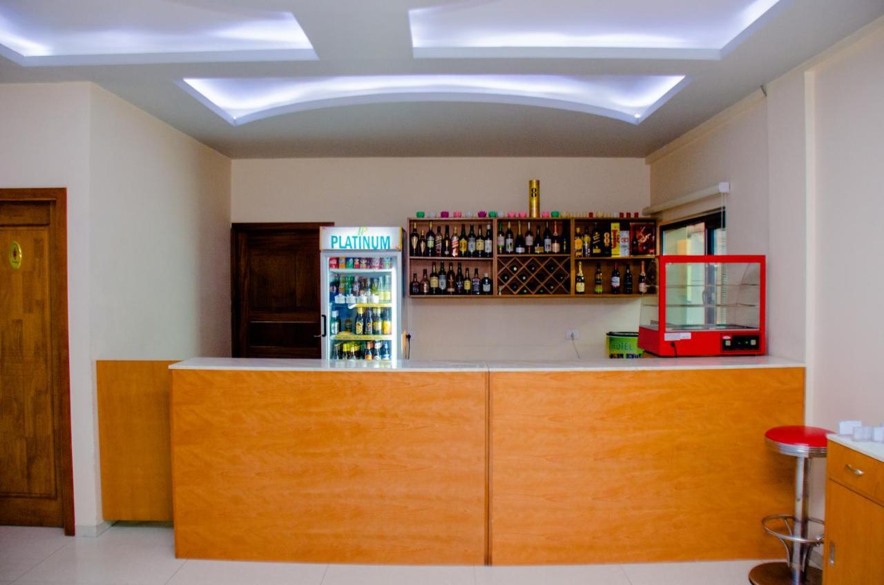 Hotel Platinum Kinshasa Buitenkant foto
