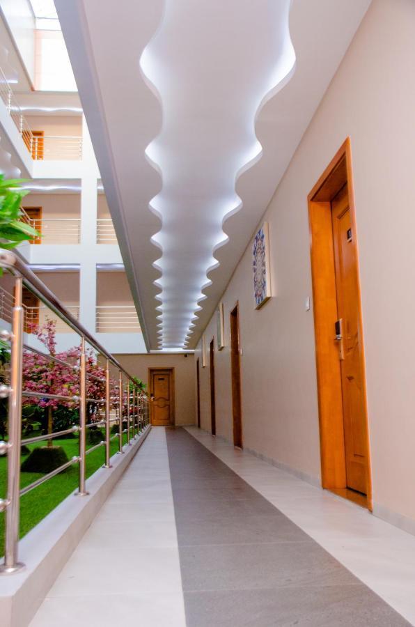 Hotel Platinum Kinshasa Buitenkant foto
