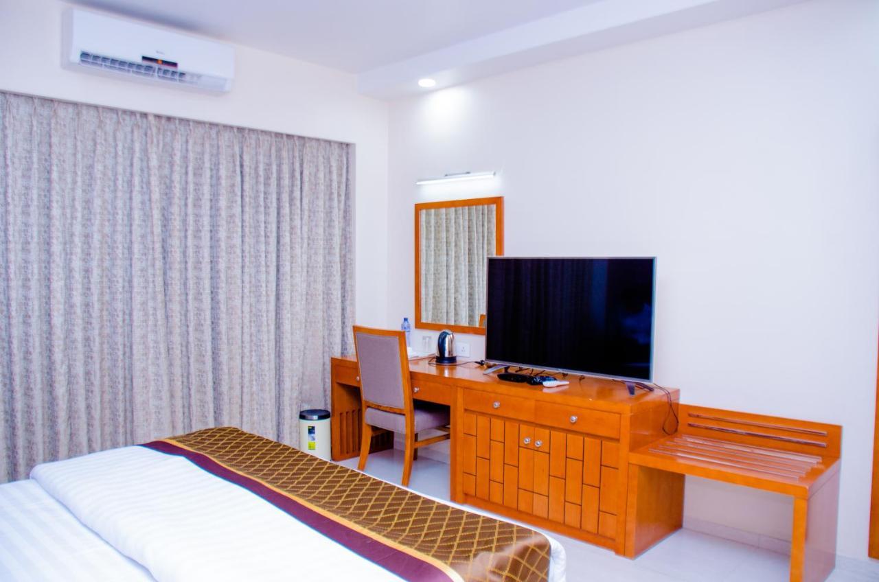 Hotel Platinum Kinshasa Buitenkant foto