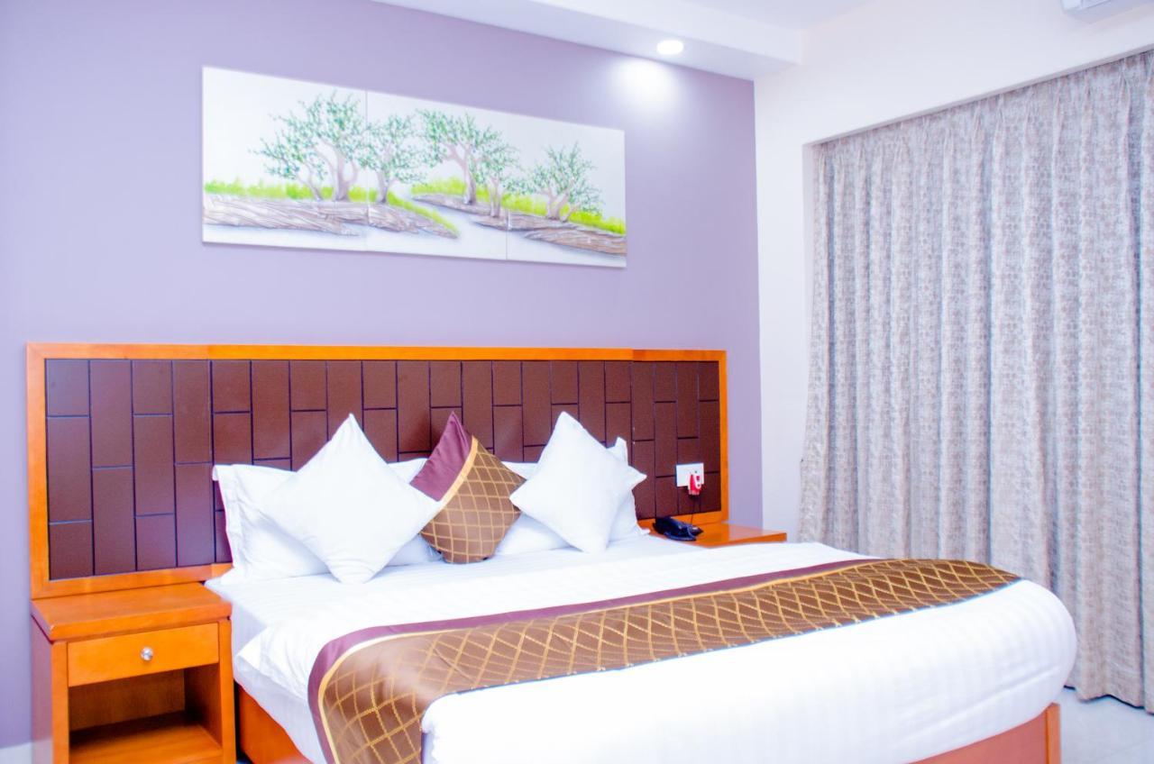 Hotel Platinum Kinshasa Buitenkant foto
