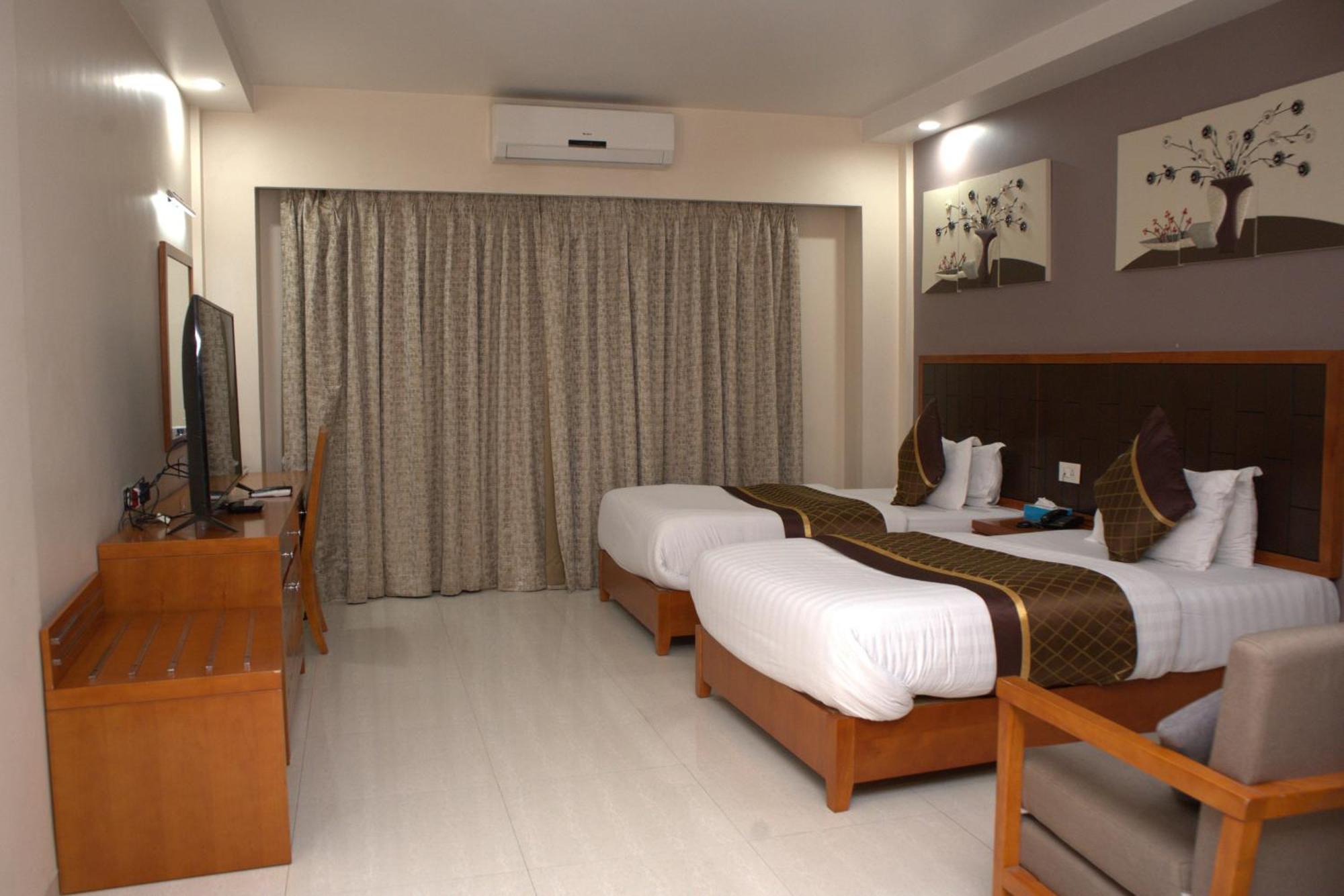 Hotel Platinum Kinshasa Buitenkant foto