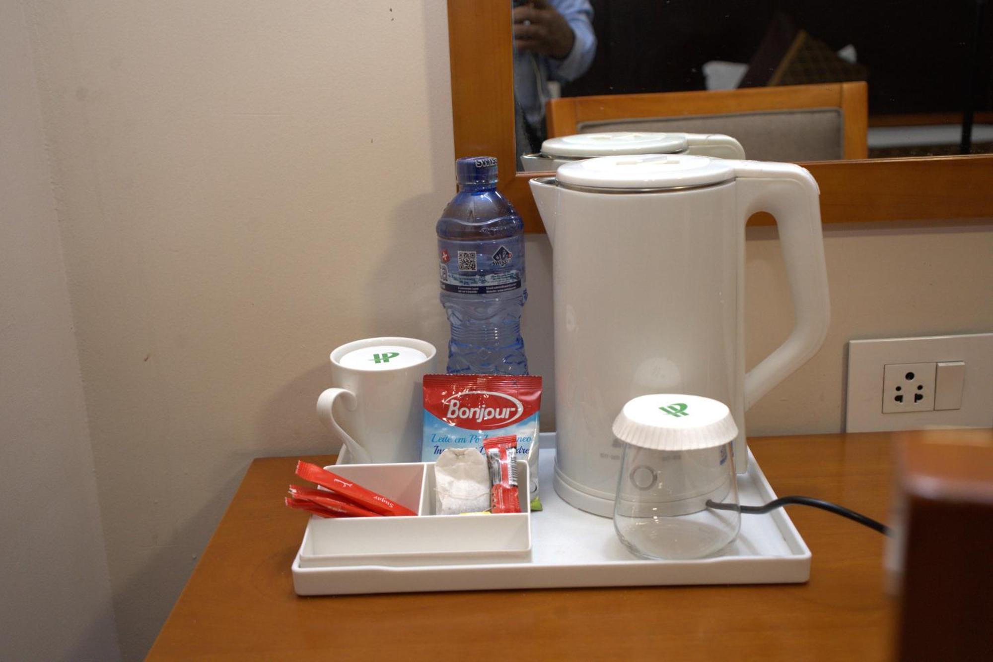 Hotel Platinum Kinshasa Buitenkant foto